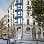 Boulevard 2 Apartment By Feelfree Rentals